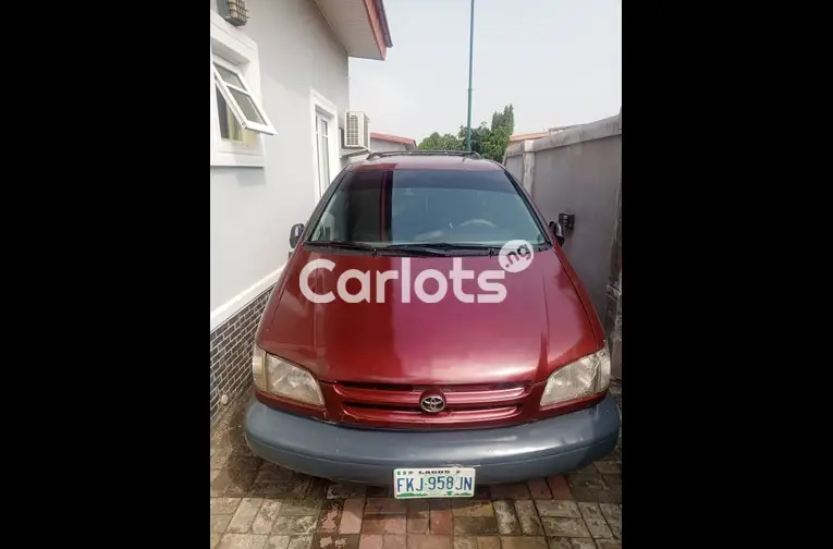 Used Toyota Sienna 2002