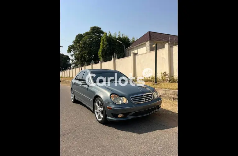FOREIGN USED FIRST BODY 2007 MERCEDES BENZ C230 SPORT for sale in Kaduna