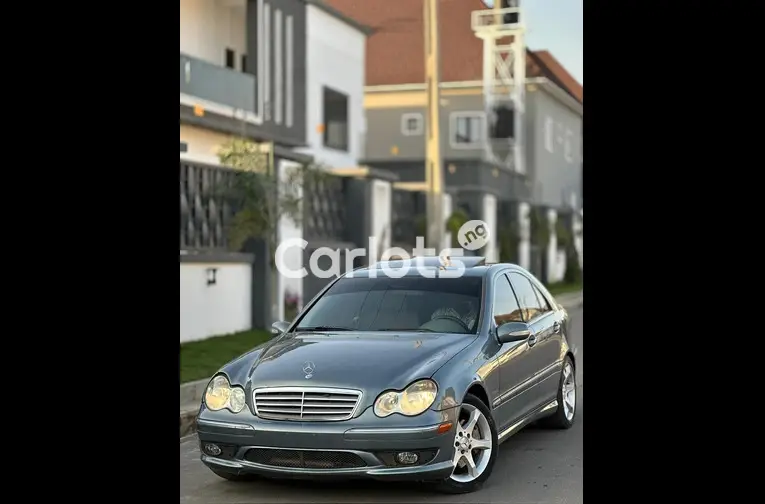 FOREIGN USED FIRST BODY 2007 MERCEDES BENZ C230 SPORT for sale in Kaduna - photo 1 of 5