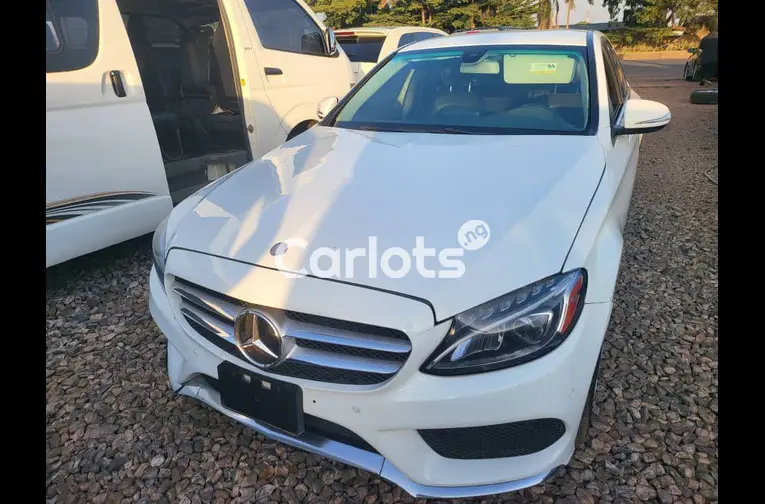 Used Mercedes-Benz C300 2016