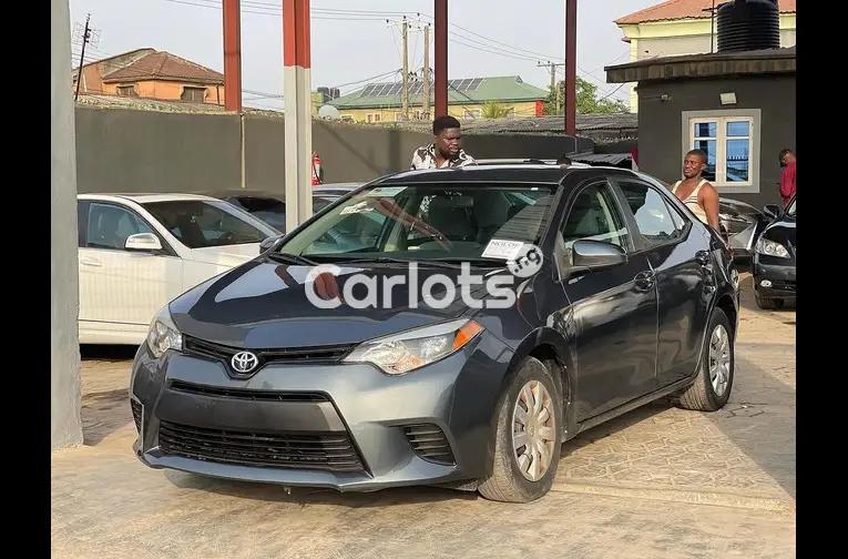 Used Toyota Corolla 2014