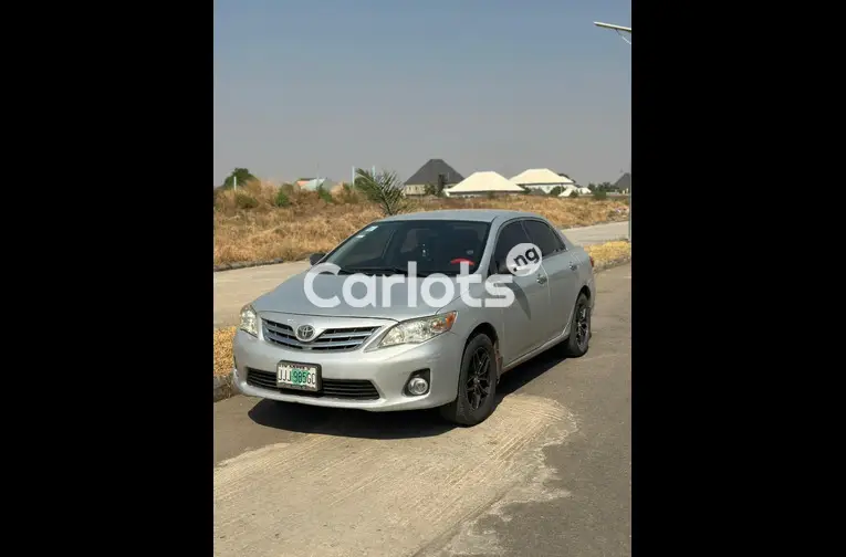Neatly use 2012 Toyota corolla for sale in Abuja, FCT - thumbnail 2
