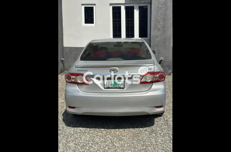 Neatly use 2012 Toyota corolla for sale in Abuja, FCT - thumbnail 3