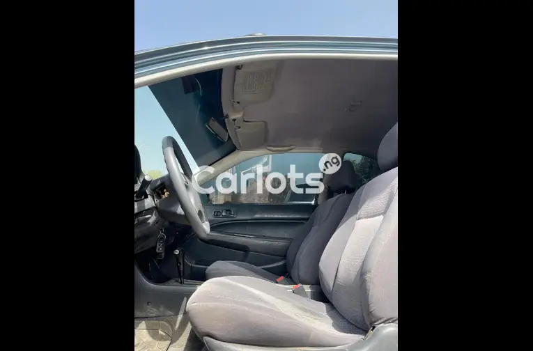 Clean 1999 Honda Civic for sale in Abuja, FCT - photo 3 of 5