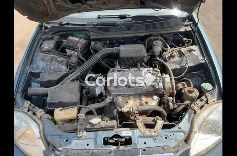 Clean 1999 Honda Civic for sale in Abuja, FCT - photo 4 of 5