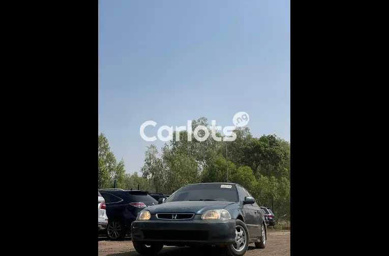 Clean 1999 Honda Civic for sale in Abuja, FCT - thumbnail 5