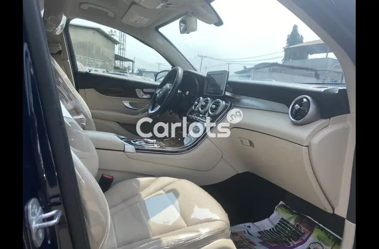 Foreign Used 2019 Mercedes Benz Glc300 coupe - 2/5