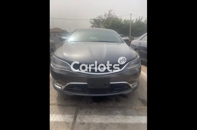 Neatly used 2015 Chrysler 200c