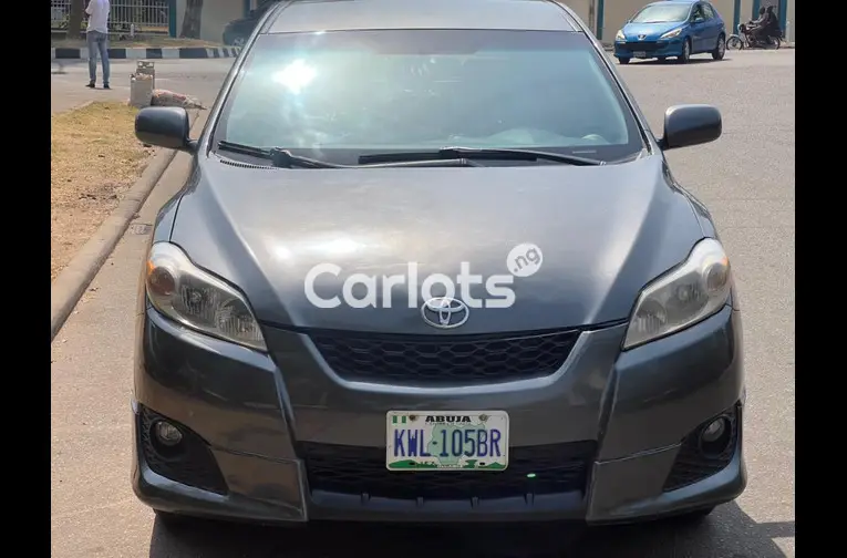 Clean Used 2010 Toyota matrix