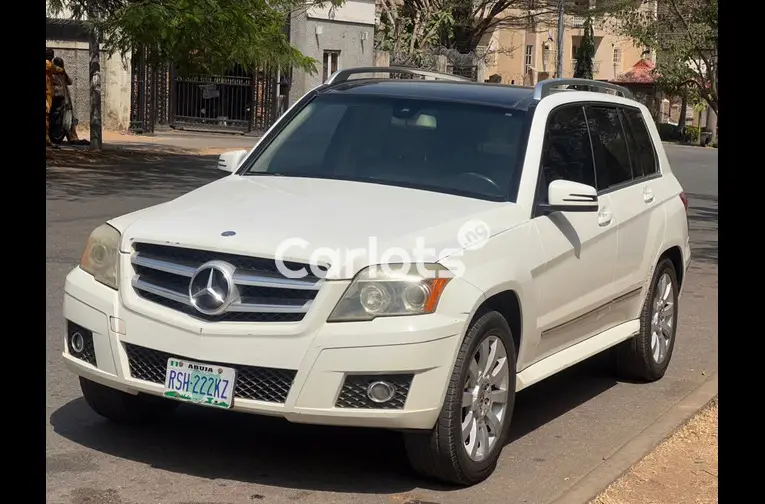 2010 Mercedes Benz GLK 350