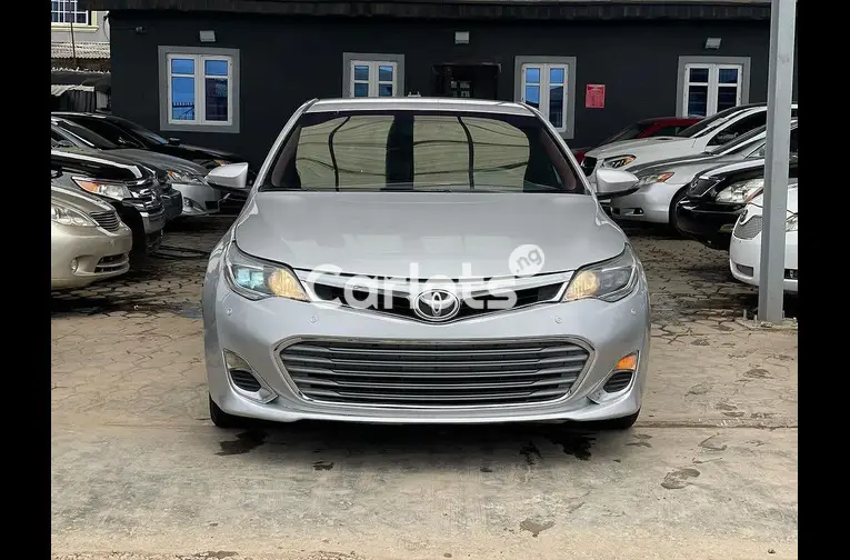 Used TOYOTA AVALON XLE 2013 - 4/5