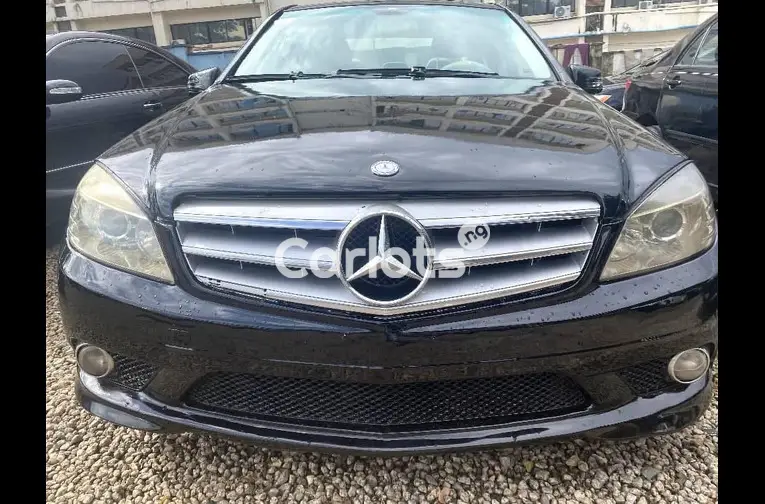 DISTRESS SALE 2010 MERCEDES BENZ C300