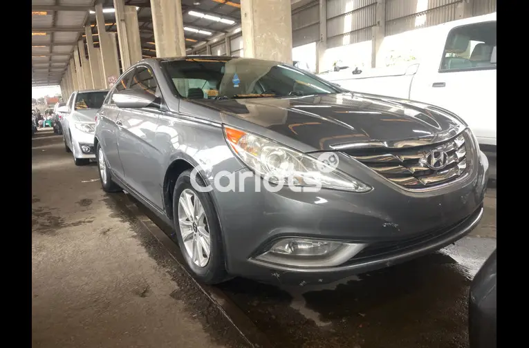 Foreign Used 2012 Hyundai sonata - 1/5