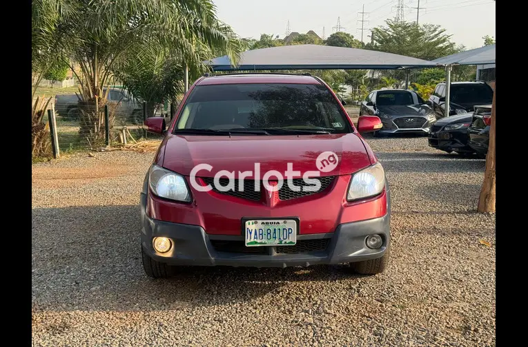 Clean Nigerian used Pontiac Vibe 2004 model - 1/5