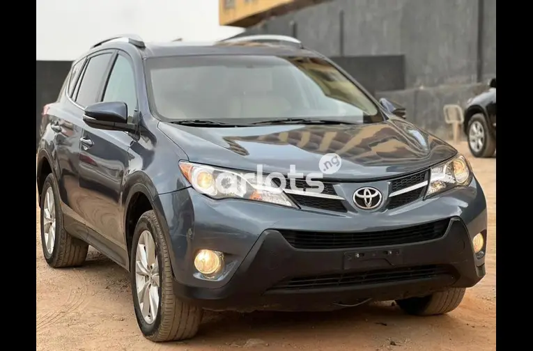 Used Toyota Rav4 limited 304 Full option  Registered - 2/5