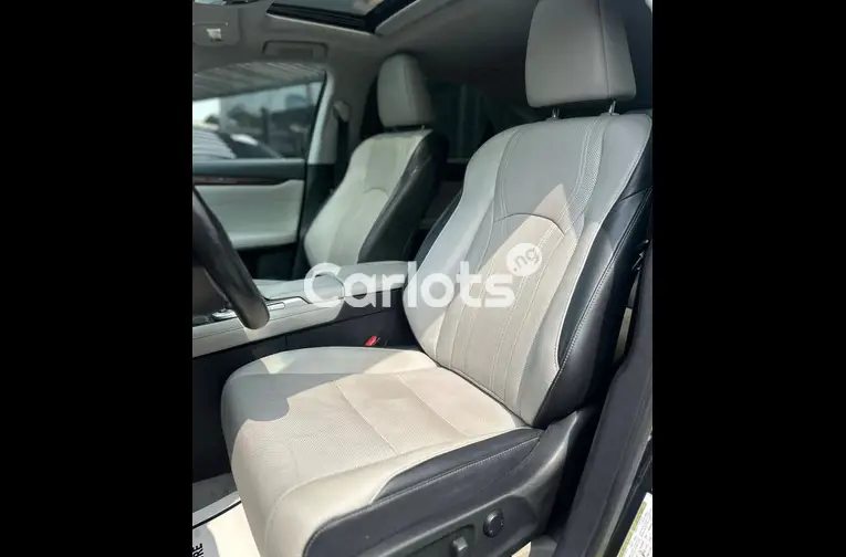 Tokunbo 2017 Lexus RX350 - 3/5