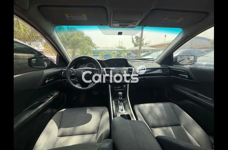 Distress sale clean Honda accord 2016 model for sale in Garki, FCT - photo 4 of 5
