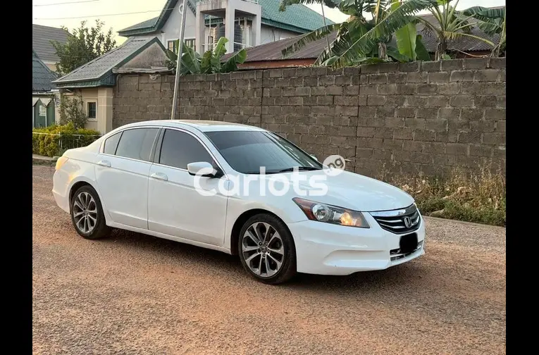 SUPER CLEAN 2011 HONDA ACCORD for sale in Kaduna