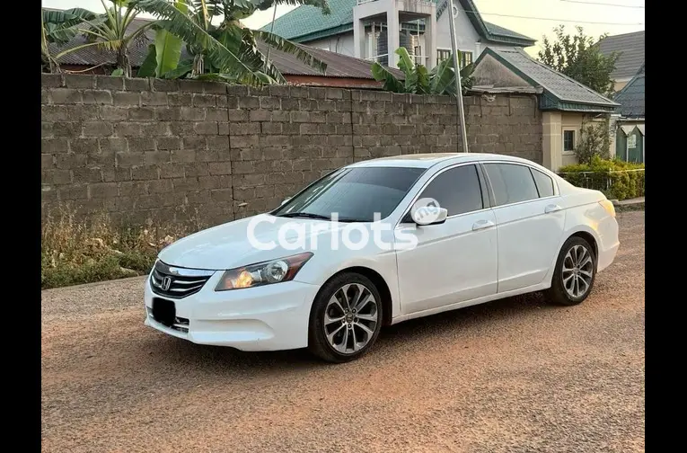 SUPER CLEAN 2011 HONDA ACCORD for sale in Kaduna, Kaduna - photo 2 of 5