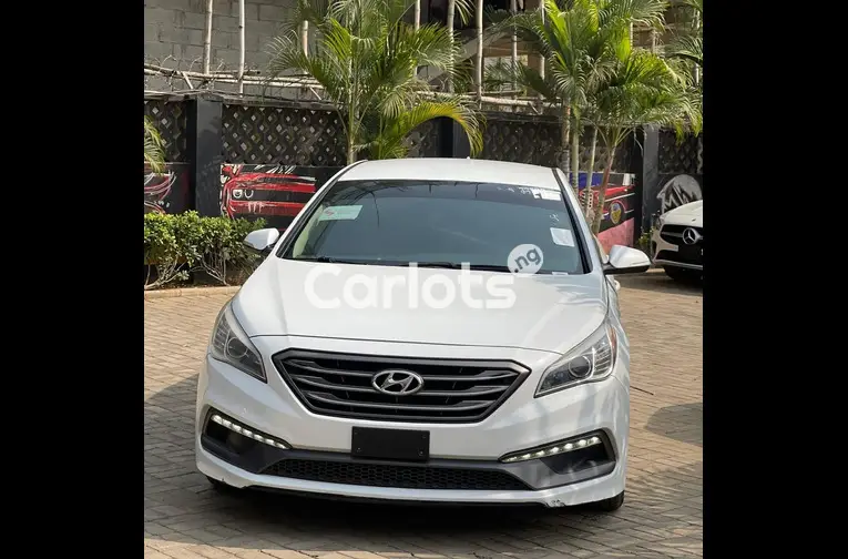 2016 HYUNDAI SONATA SPORT - 2/5