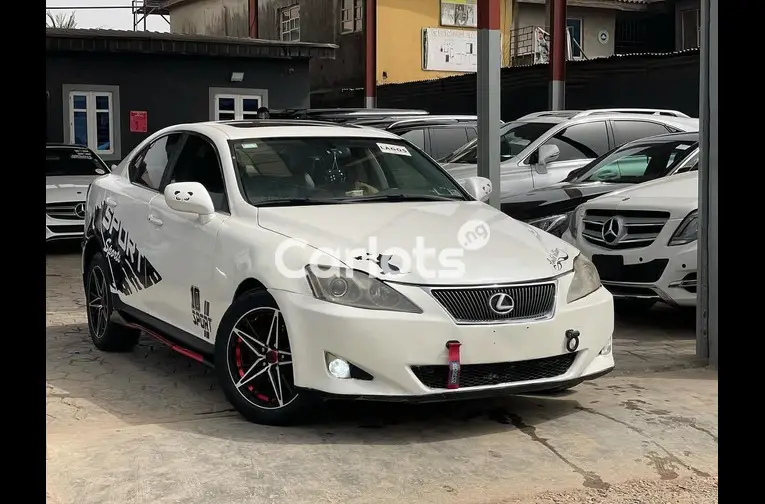 REGISTERED Lexus IS250 2008 - 1/5