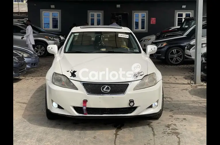 REGISTERED Lexus IS250 2008 - 4/5