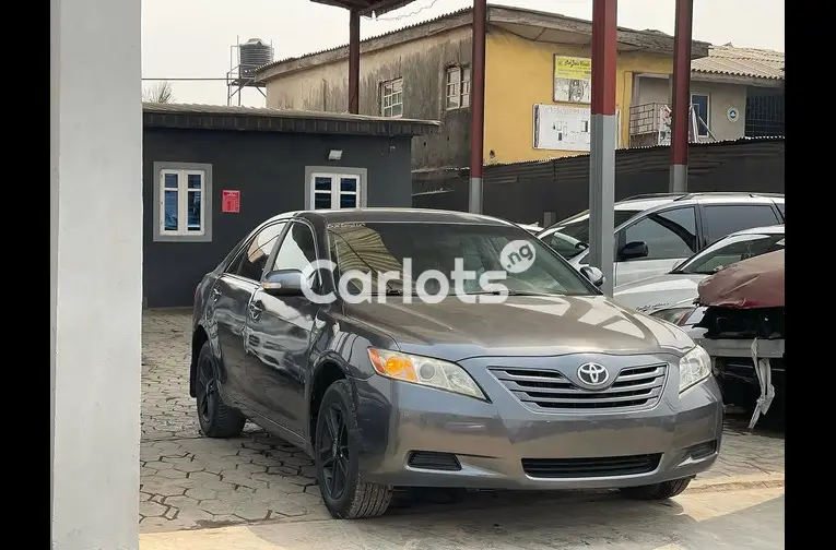 TOYOTA CAMRY 2007