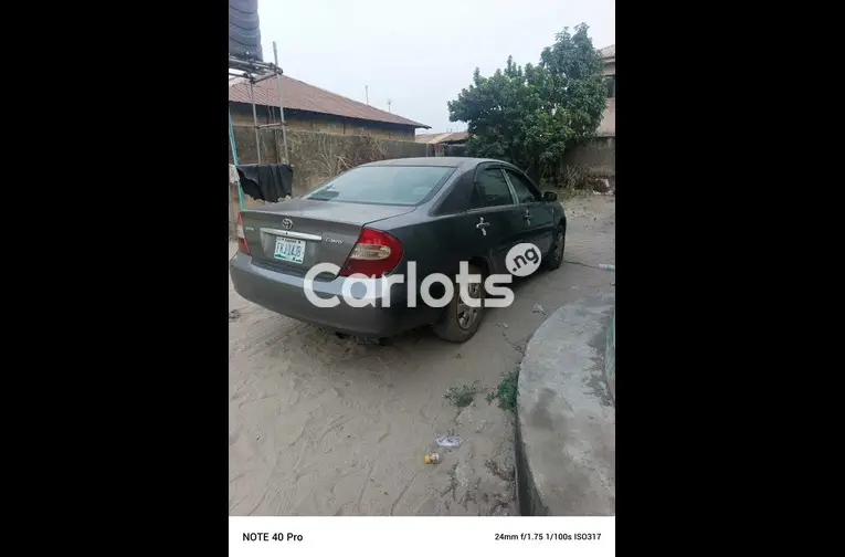 Neat Toyota Camry 2004 model - 4/4