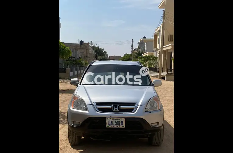 Used Honda CR-V 2004 for sale in Kano, Nigeria - thumbnail 2