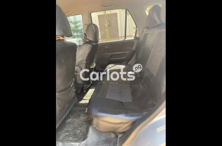 Used Honda CR-V 2004 for sale in Kano, Nigeria - photo 5 of 5