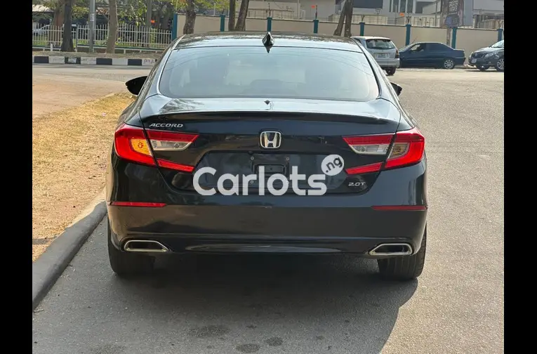 Extremely clean foreign use Honda Accord 2018 2.0T for sale in Garki, FCT - thumbnail 5