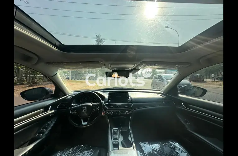 Extremely clean foreign use Honda Accord 2018 2.0T for sale in Garki, FCT - thumbnail 4
