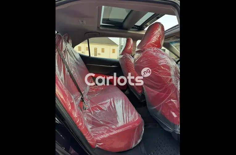 FOREIGN USED 2018 TOYOTA CAMRY XSE FULL OPTION for sale in Kaduna, Kaduna - thumbnail 4