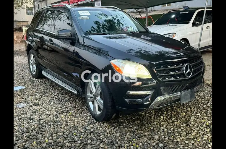 SUPER CLEAN 2013 MERCEDES BENZ ML350