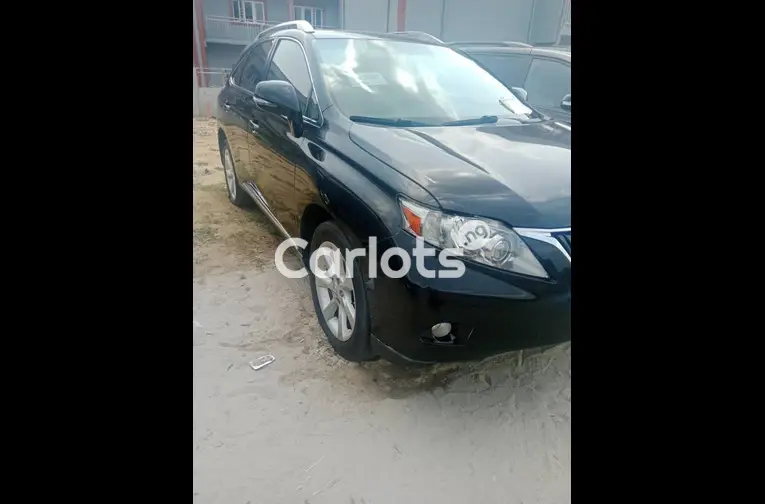 Very Clean 2010 Lexus RX350 - 2/5