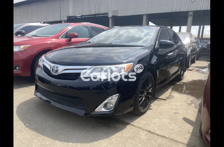 Foreign Used 2014 Toyota Camry XLE