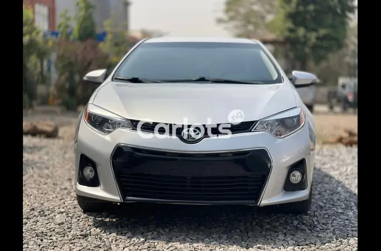 FOREIGN USED 2015 TOYOTA COROLLA S