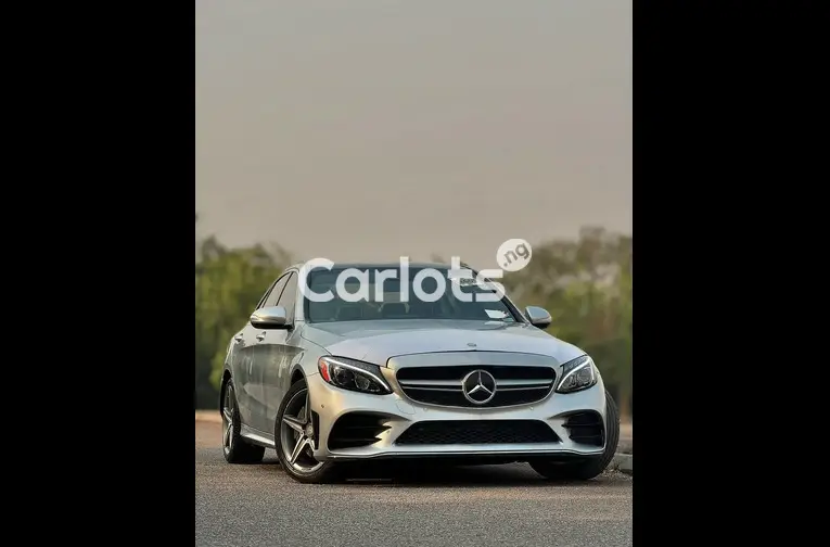 2015 MERCEDES BENZ C400 FULL OPTION