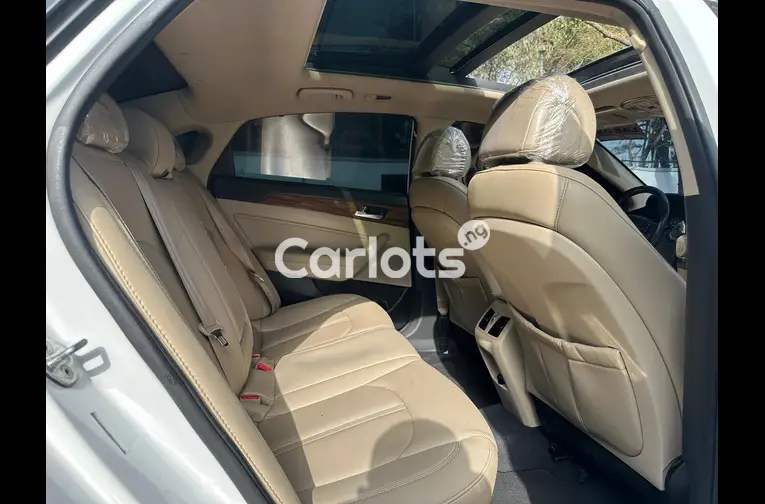 2015 HYUNDAI SONATA FULL OPTION for sale in Kaduna, Kaduna - photo 4 of 5