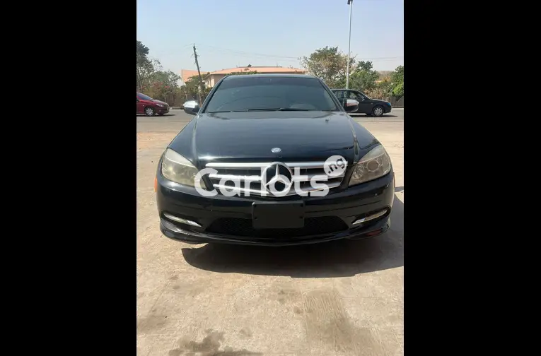 Nigerian Used Extremely clean 2008 Mercedes Benz C300 for sale in Garki, FCT - photo 1 of 5