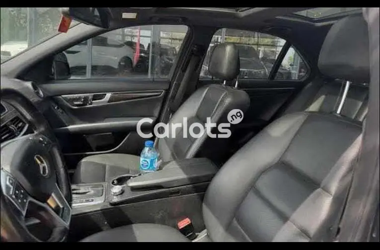 2014 Mercedes Benz C350 for sale in Garki, FCT - photo 3 of 5