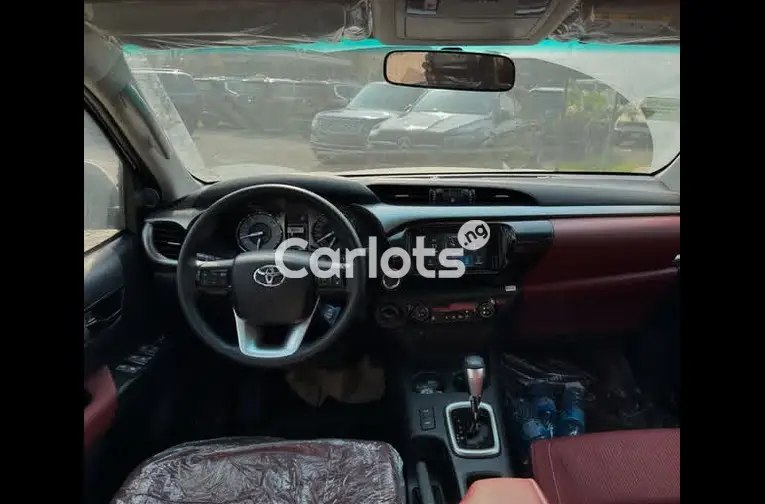 Brand New Toyota Hilux 2024 for sale in Garki, Abuja - thumbnail 2