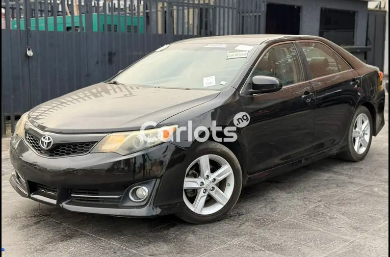 Tokunbo 2014 Toyota Camry SE - 1/5