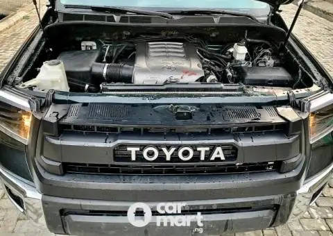 Foreign used Toyota Tundra upgraded to 2022 - 2/5