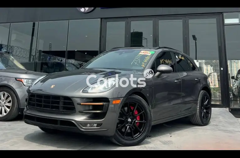 Tokunbo 2015 Porsche Macan Turbo - 1/5