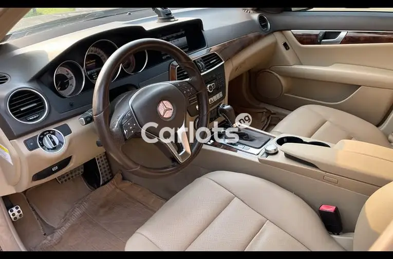 Foreign Used Mercedes-Benz C300 2013 for sale in Garki, Abuja - photo 4 of 5
