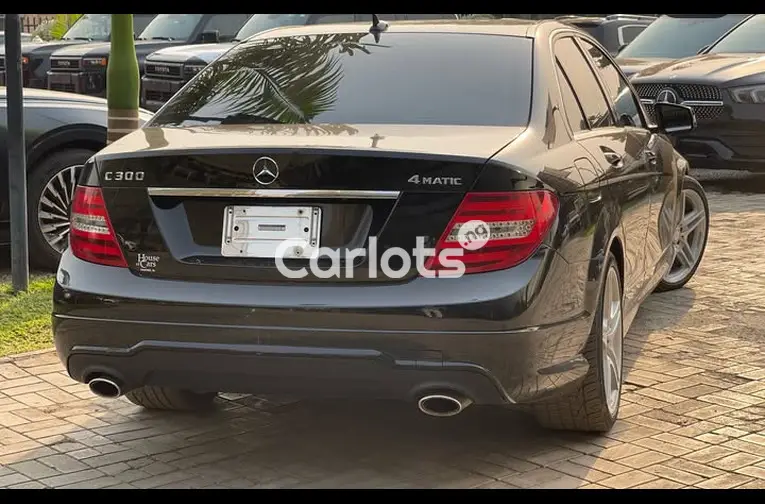 Used 2013 MERCEDES BENZ C300 for sale in Garki