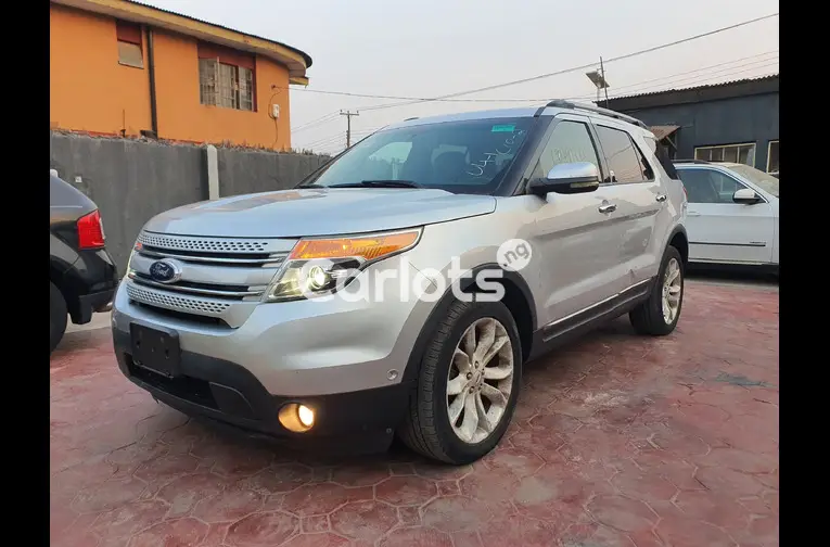 Tokunbo 2012 Ford Explorer - 1/5