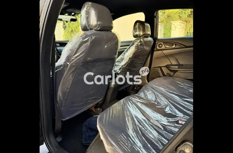 FOREIGN USED 2019 HONDA CIVIC for sale in Kaduna, Kaduna - thumbnail 3