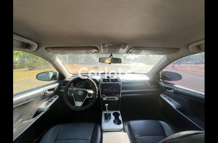Nigerian Used Toyota Camry 2013 for sale in Garki, Abuja - photo 2 of 5